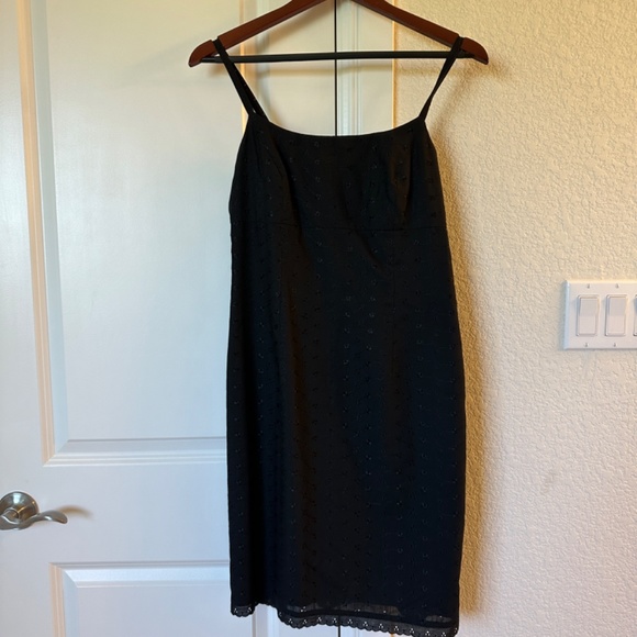 Ann Taylor Loft. Eyelet dress with tie back - Picture 3 of 5